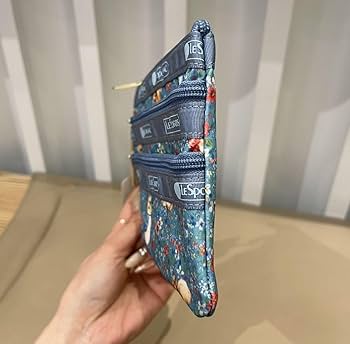 Amazon.co.jp: レスポートサック ピーターラビット 3zip ポーチ